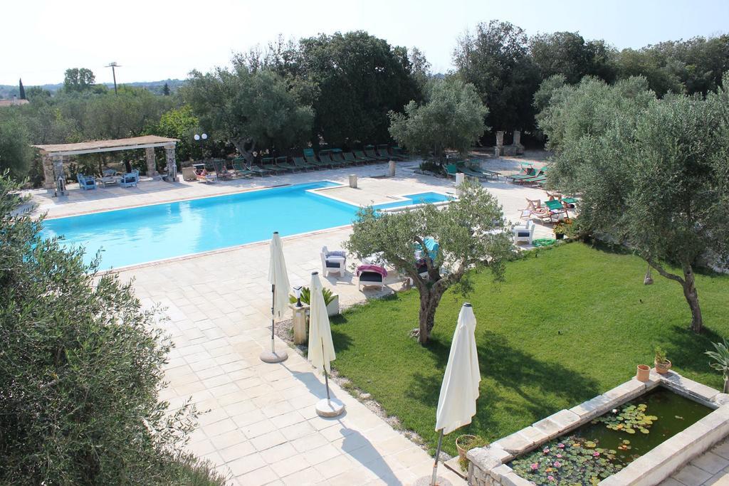 Agriturismo Tenuta Sant'Antonio Cerfignano Zewnętrze zdjęcie